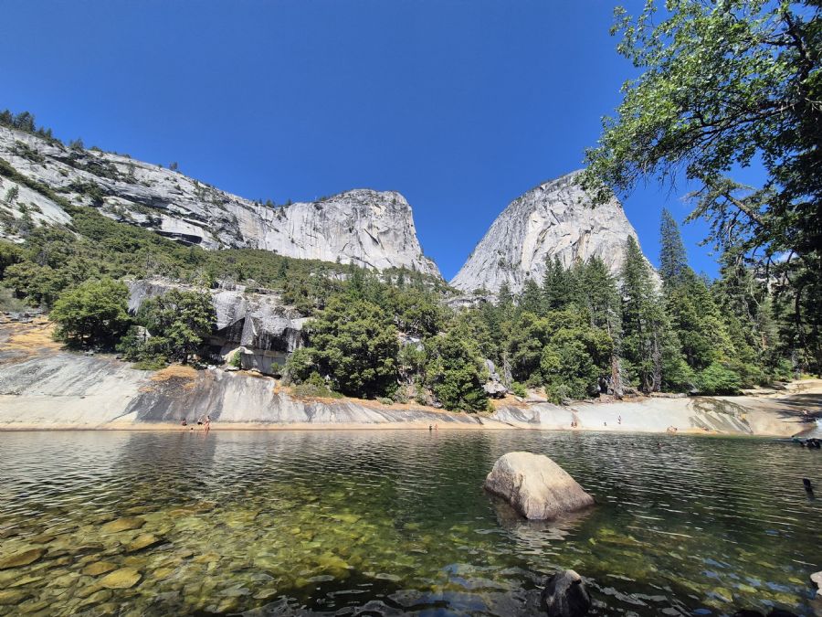 מפל ורנל ובריכת האמרלד